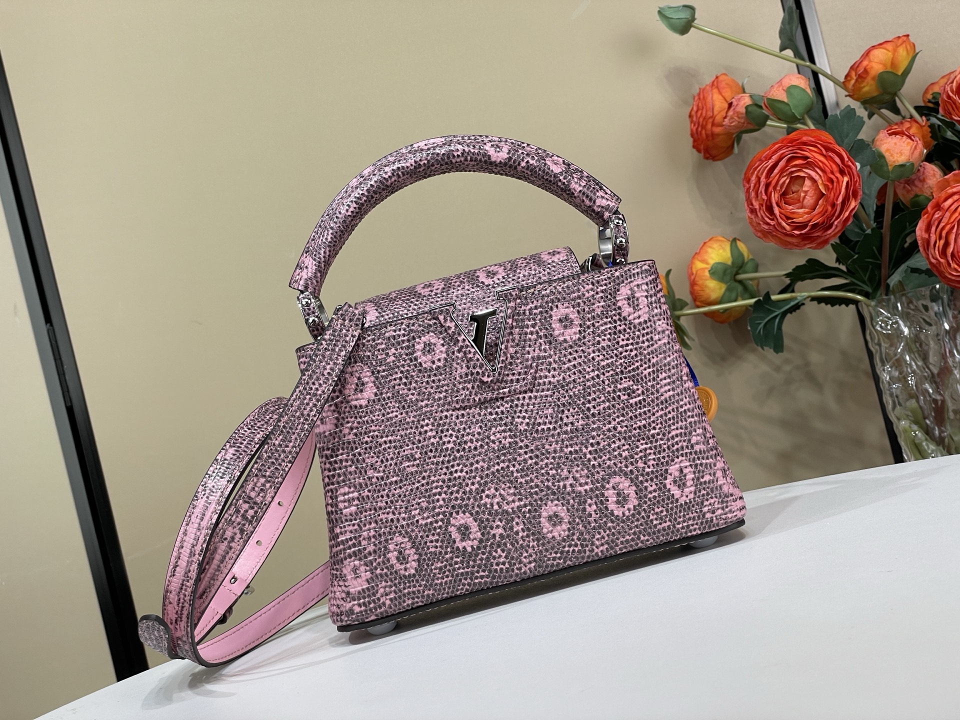 Louis-Vuitton-Lizard-Ombre-Capucines-Mini-Natural-Tote-Shoulder-Bag-Pink-Gray-N48865-21x14x8CM