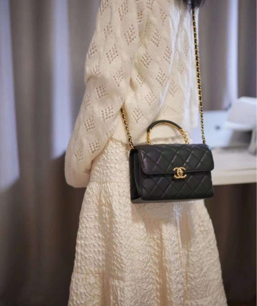 replica Chanel Carry Me bag